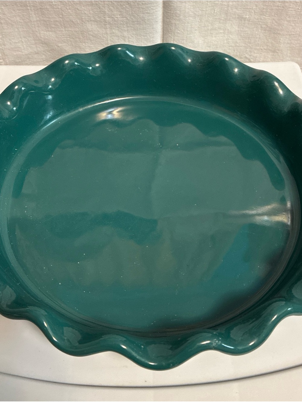 Pioneer Woman Green Scalloped Edge Pie Dish 9” - Picture 2 of 7